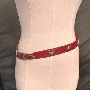 Silver Creek Red Leather Vintage Belt Women's Western Size M Animals Cowgirl